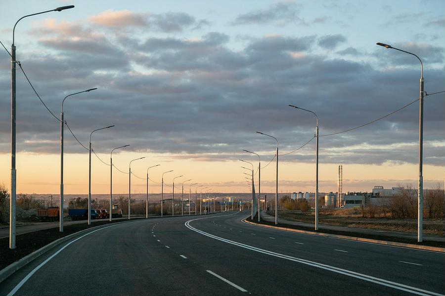 В Волгограде открыли движение по новой дороге, названной в честь выдающегося земляка Максима Загорулько